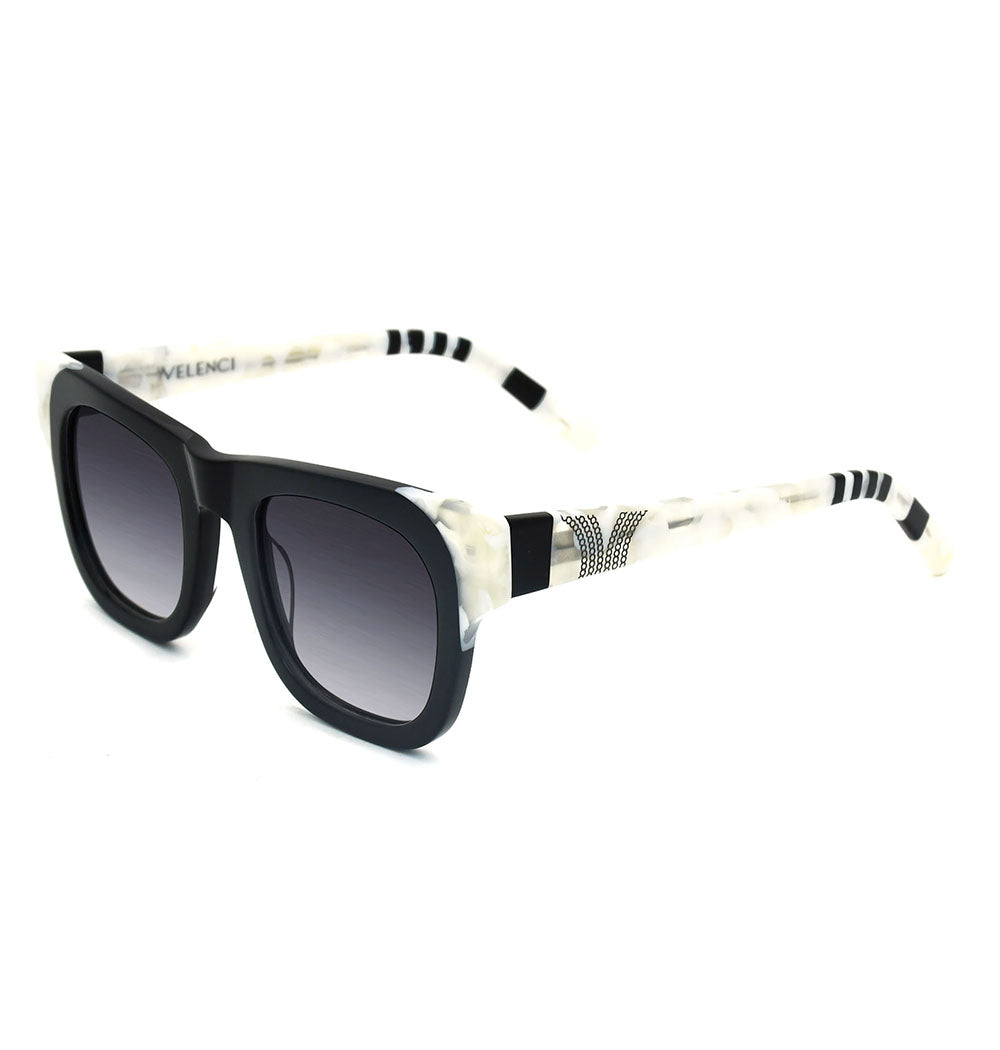 #color_Jet Black